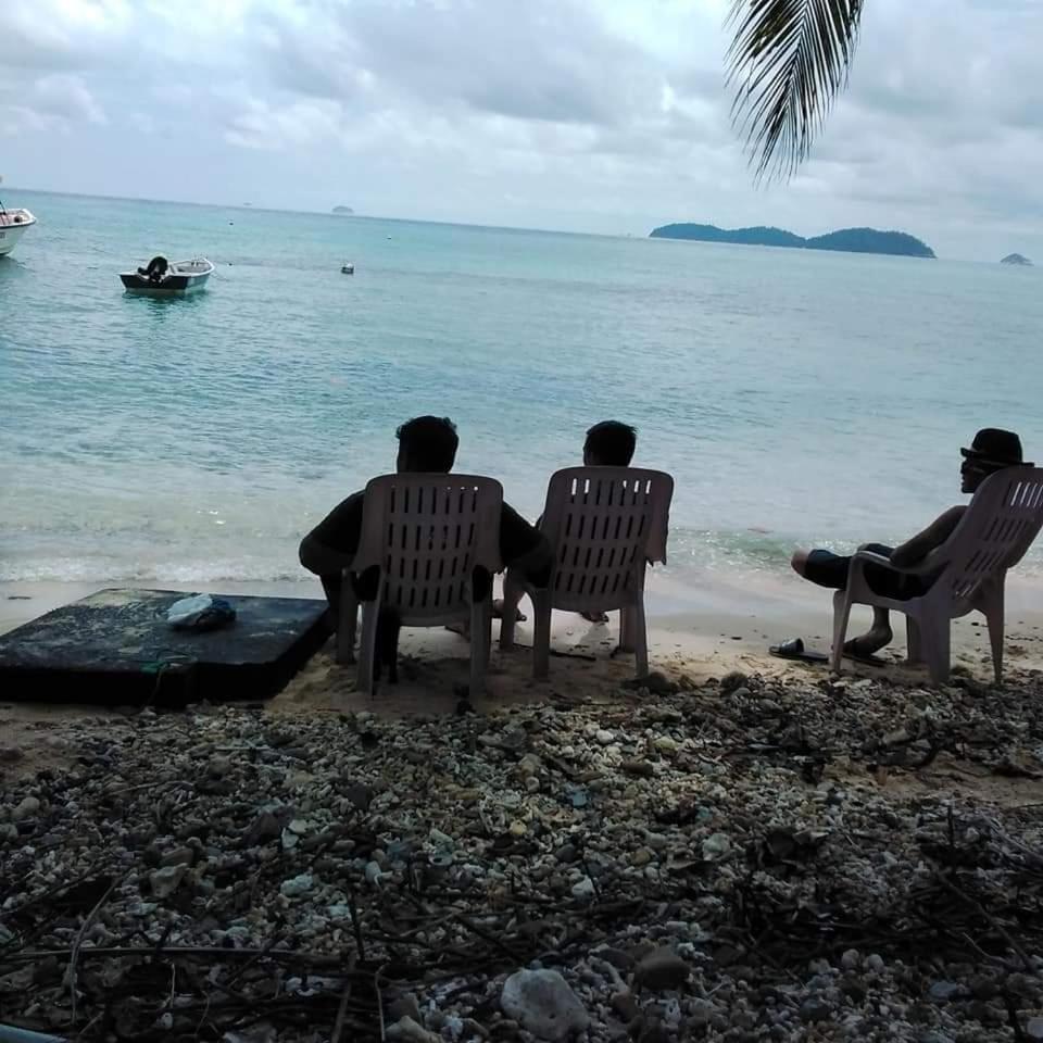 Ella'S Place Salang Tioman Kampong Ayer Batang Luaran gambar