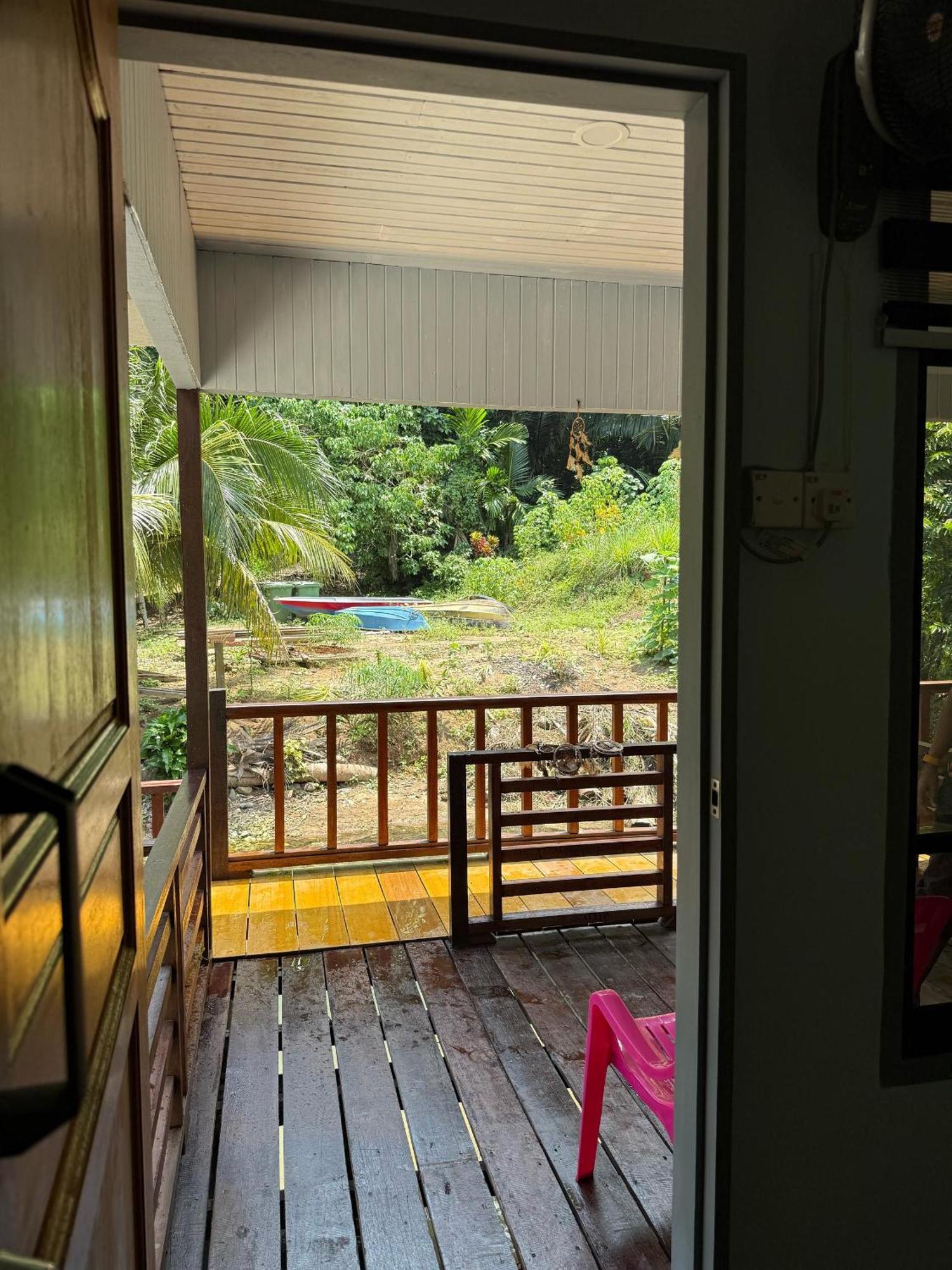 Ella'S Place Salang Tioman Kampong Ayer Batang Luaran gambar